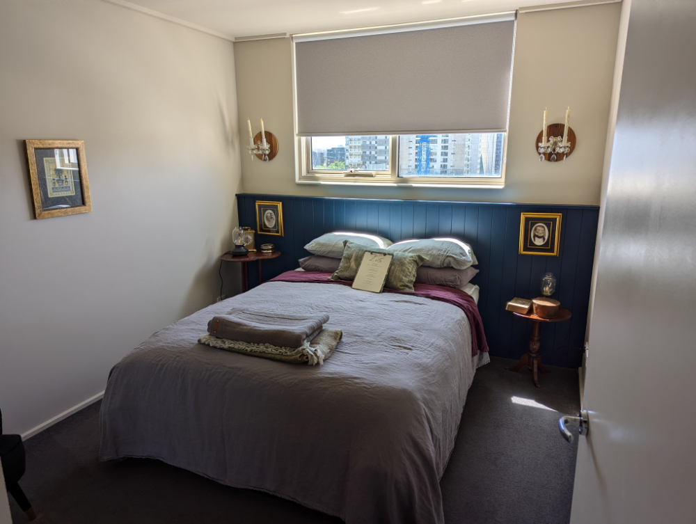 Lola: Airbnb Apartment Melbourne
