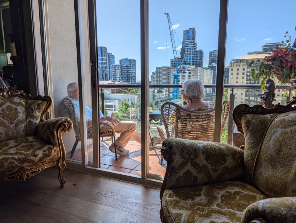 Lola: Airbnb Apartment Melbourne
