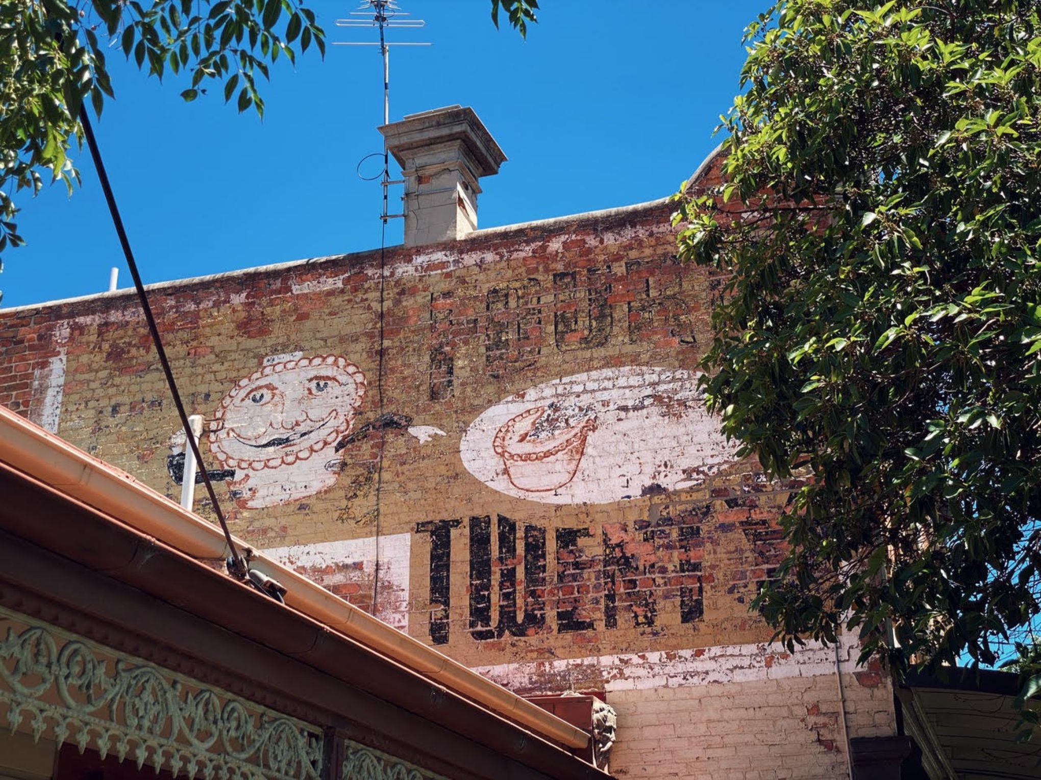 Melbourne Ghost Signs Four n Twenty