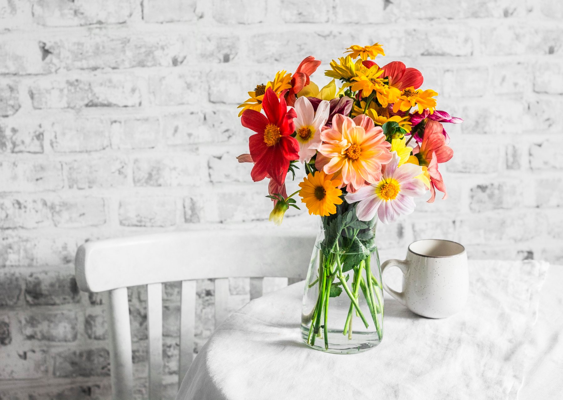 Where to Buy Flowers Online in Australia: 5 Great Options for Thoughtful Delivery