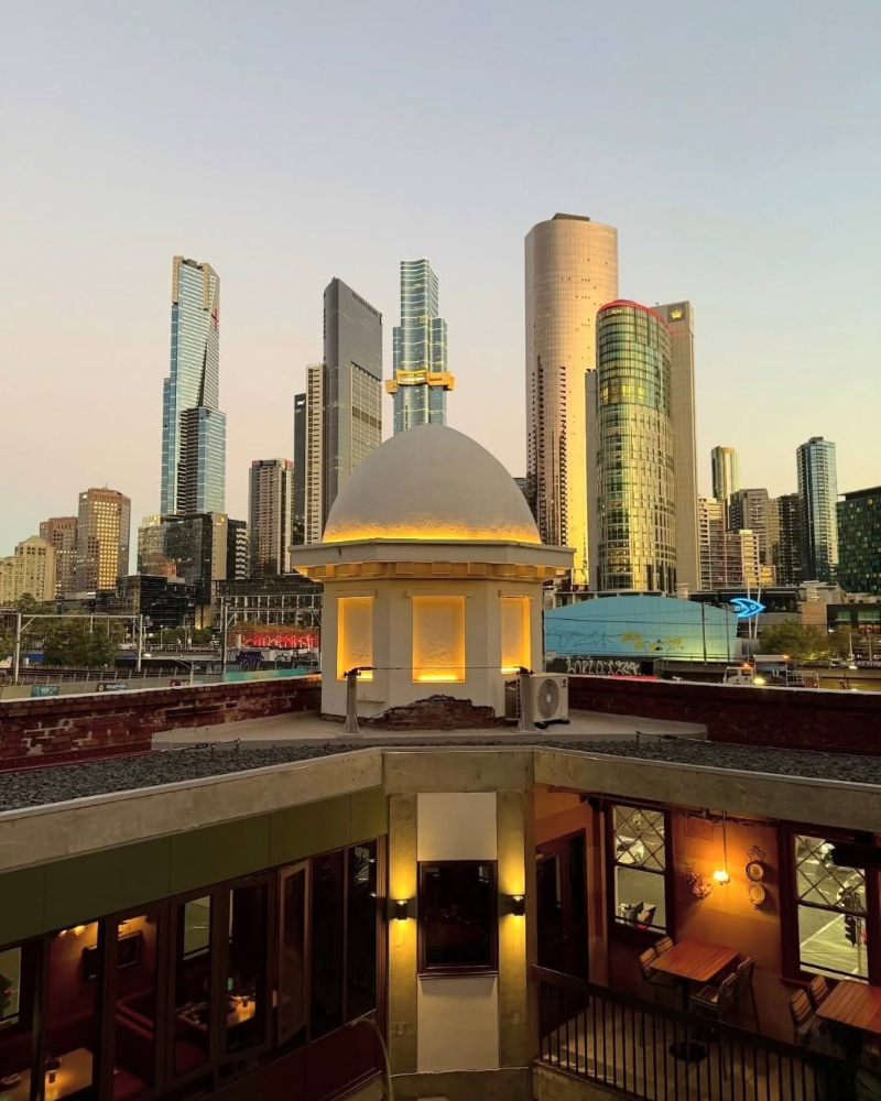 Waterside Hotel Melbourne
