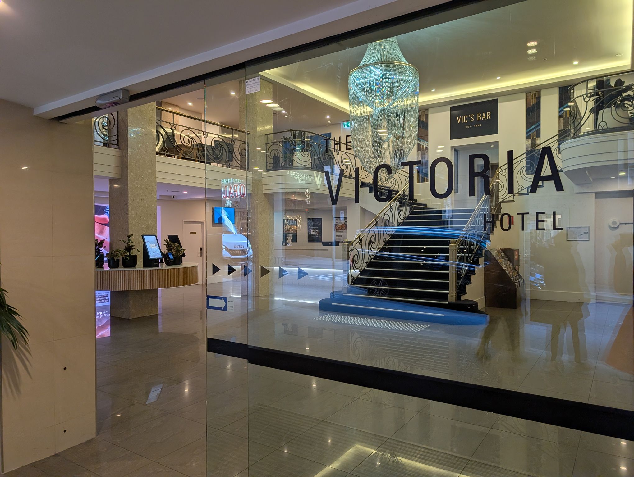 Victoria Hotel Melbourne